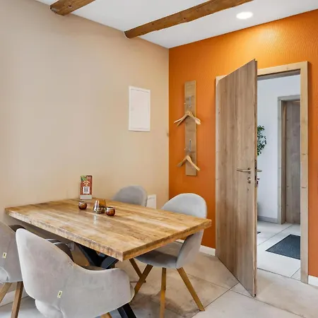 Haus Alte Schmiede, 3 Apartment